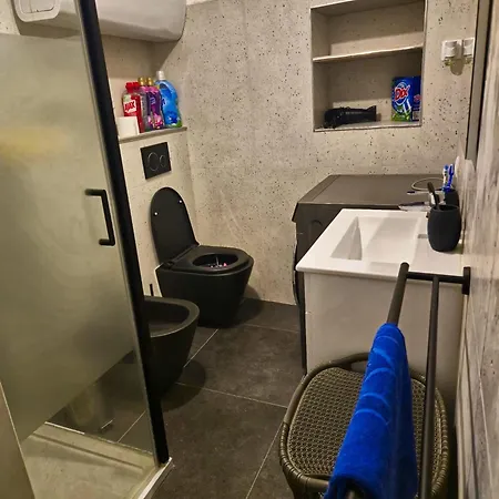 Coastal In Near The Sea Lägenhet